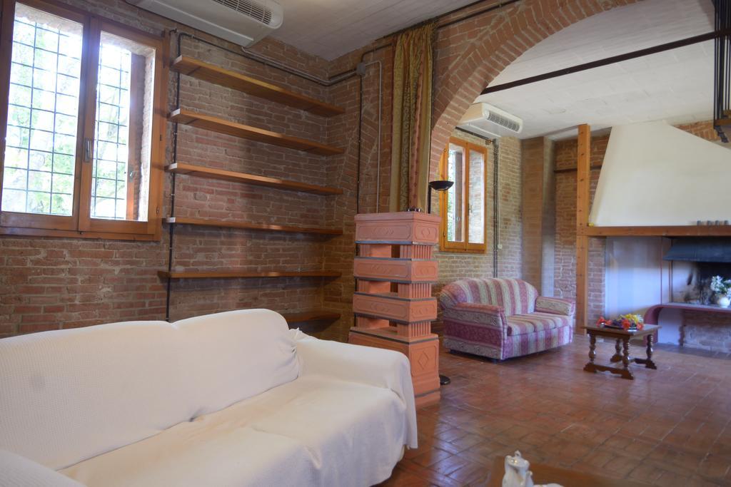 Agriturismo Borgo Del Papa Badia  ภายนอก รูปภาพ