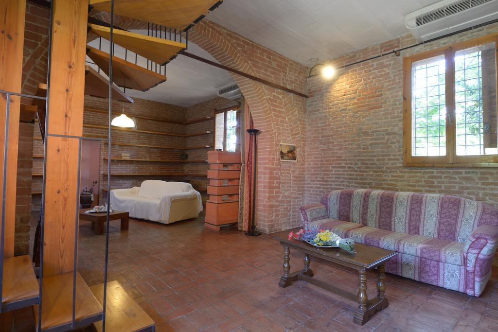 Agriturismo Borgo Del Papa Badia  ภายนอก รูปภาพ