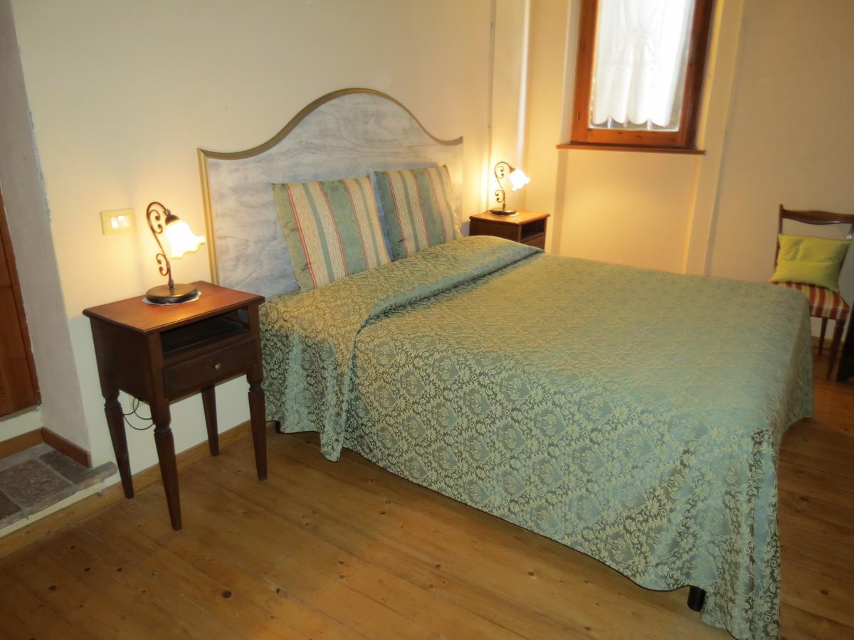 Agriturismo Borgo Del Papa Badia  ภายนอก รูปภาพ