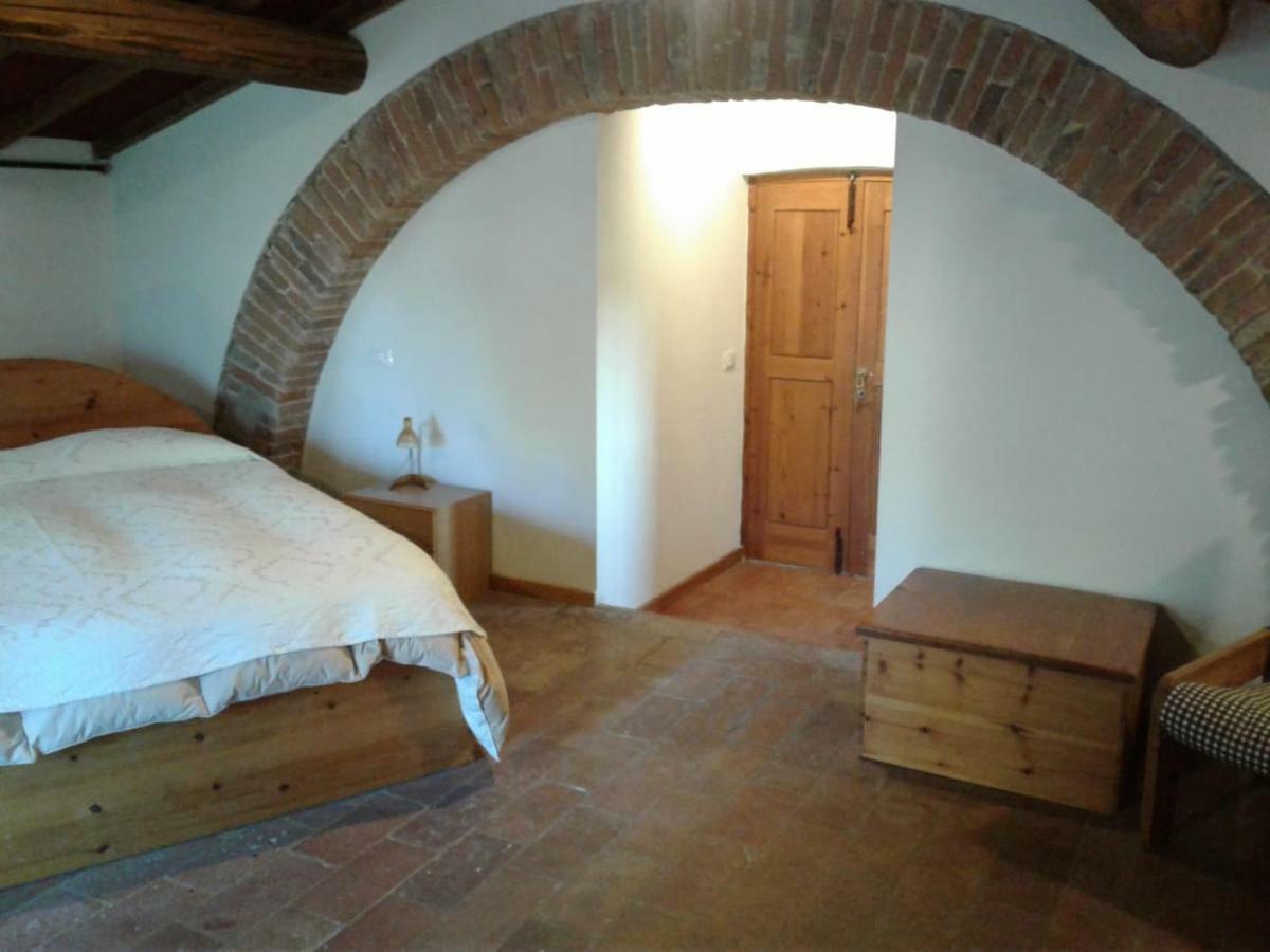Agriturismo Borgo Del Papa Badia  ภายนอก รูปภาพ